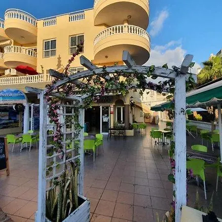 La Mar 2 Bed 2 Bath In Sought After Position Free Wifi Apartamento Puerto de Santiago (Tenerife)